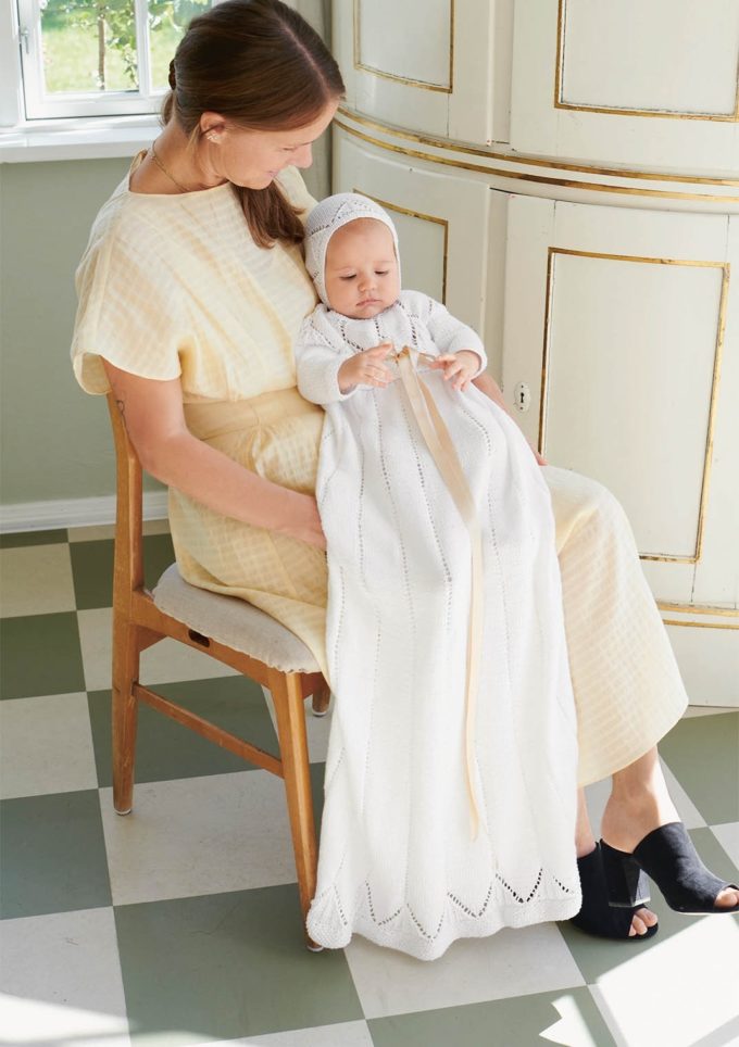 Sandnes Garn │Tema 65 - Blauglöcken Taufkleid und Mütze