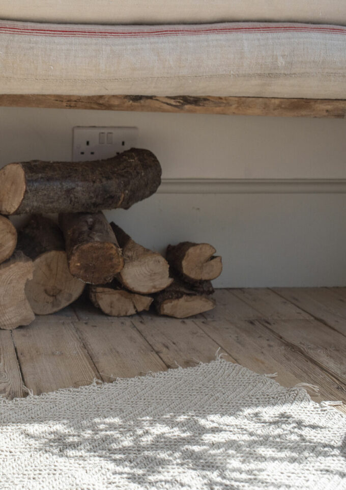 Rowan I INDOORS by Erika Knight