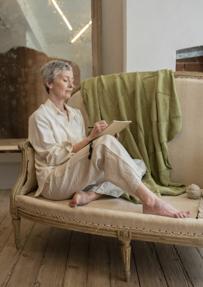 Rowan I INDOORS by Erika Knight