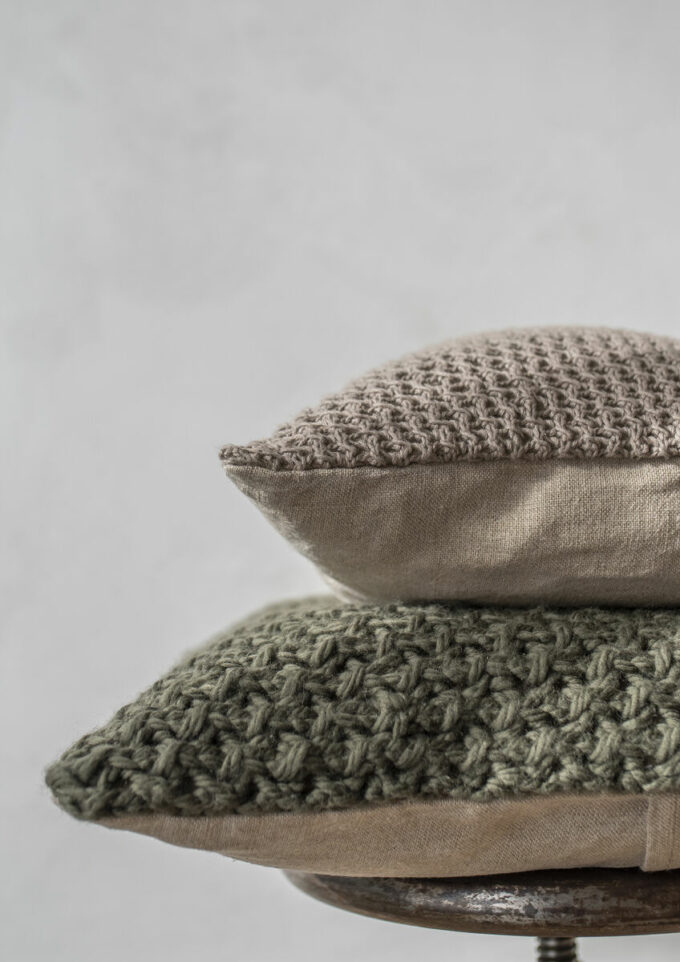 Rowan I INDOORS by Erika Knight