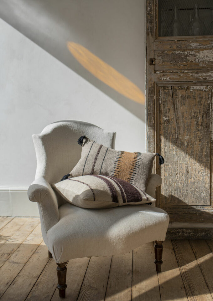 Rowan I INDOORS by Erika Knight