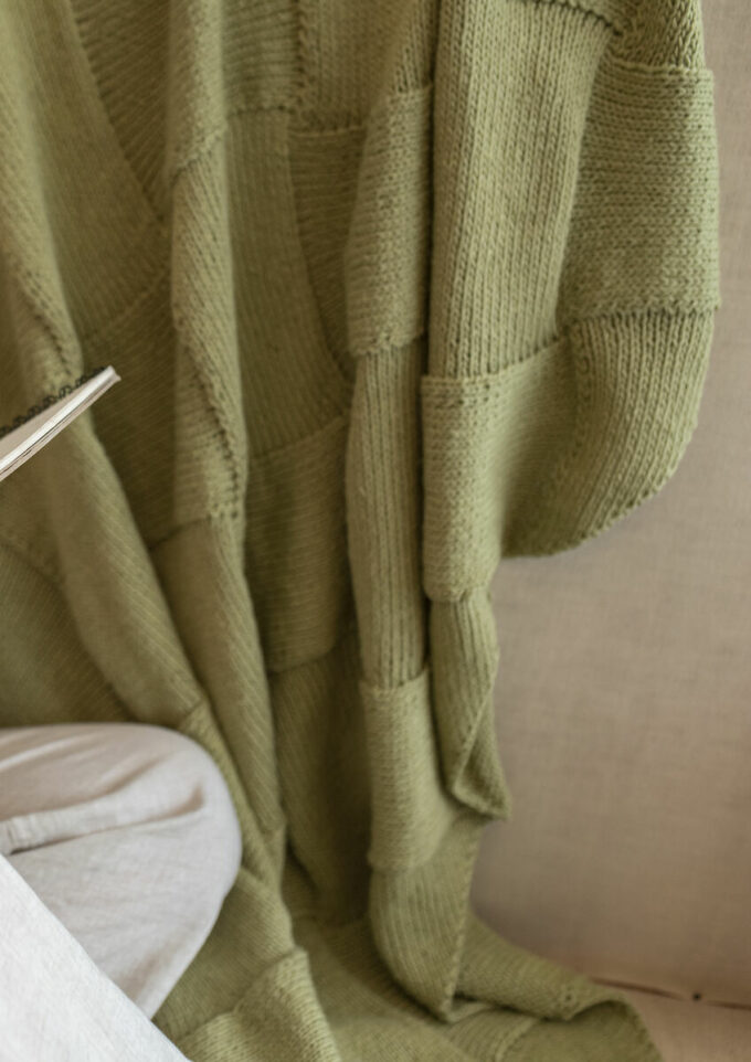 Rowan I INDOORS by Erika Knight