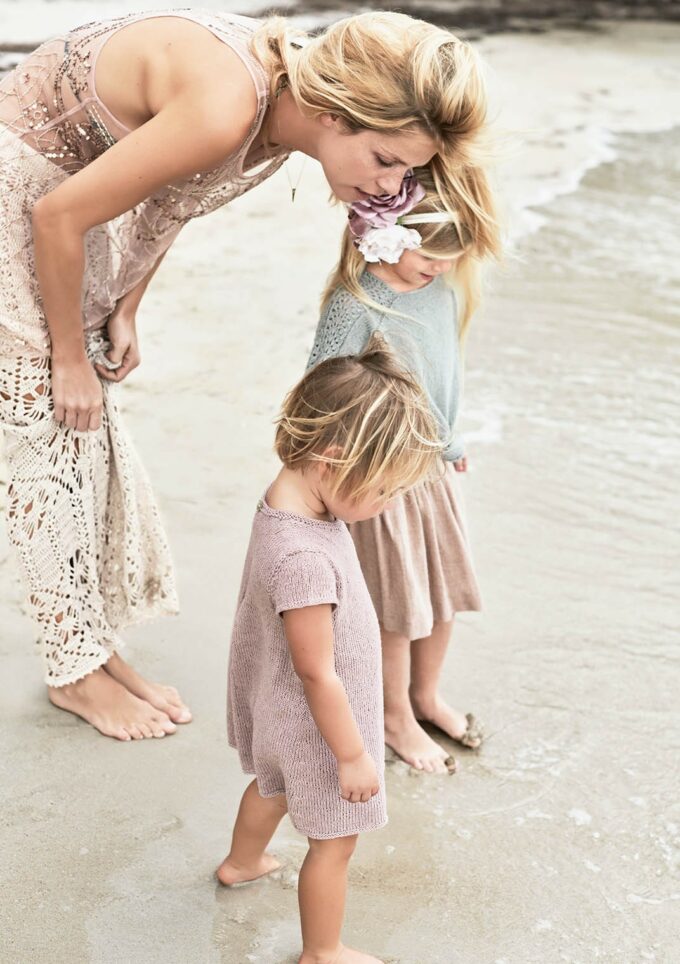 Sandnes Garn I Langer Häkelrock (1705-11)