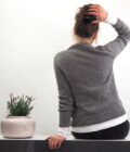 Regina Moessmer I V-BASICS PULLOVER – Bild 2