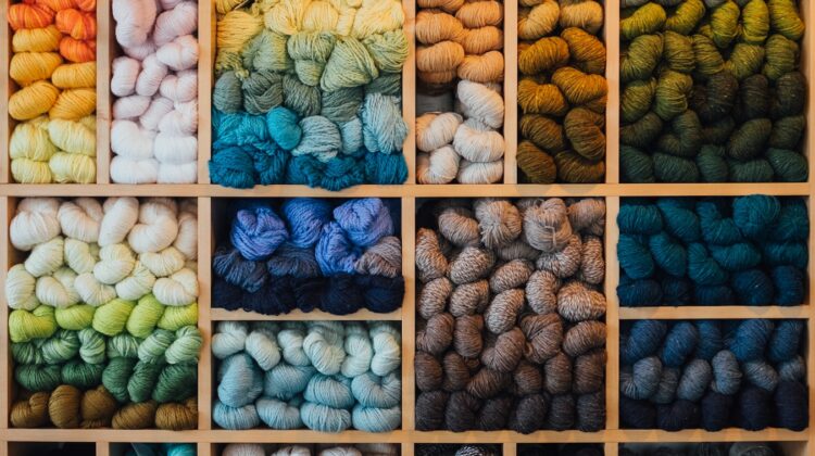 Die besten Weihnachtsgeschenke für StrickerInnen