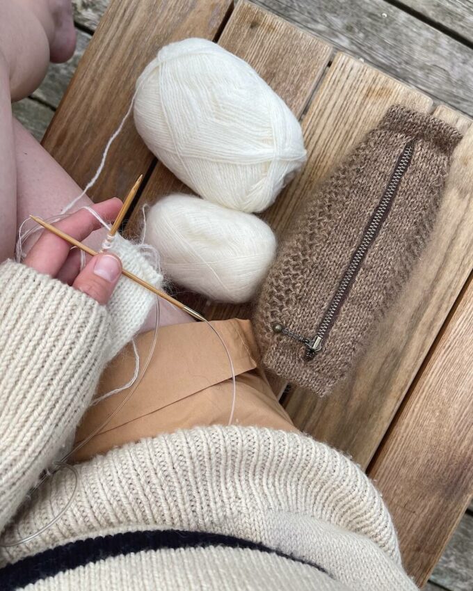 PetiteKnit I Honey Clutch