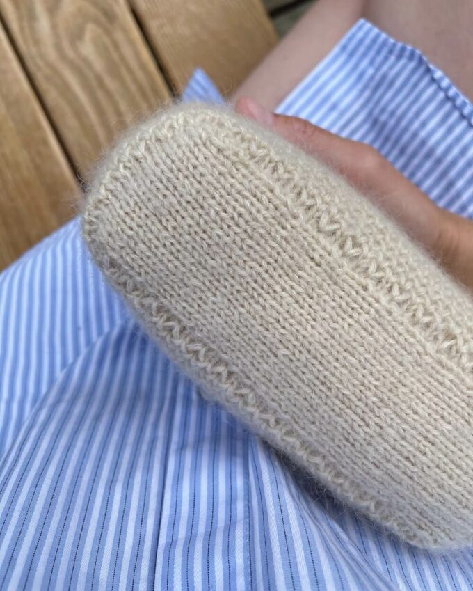 PetiteKnit I Honey Clutch