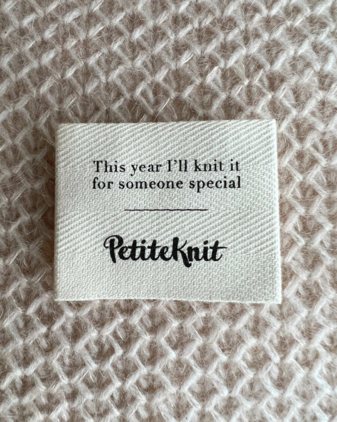 PetiteKnit I Labels