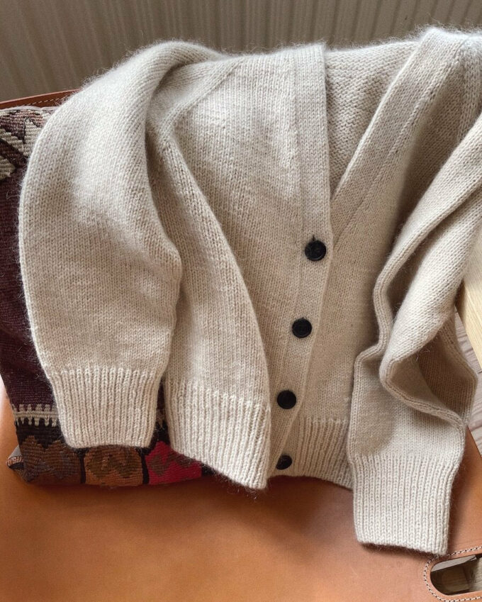 PetiteKnit I Knöpfe in Schwarz