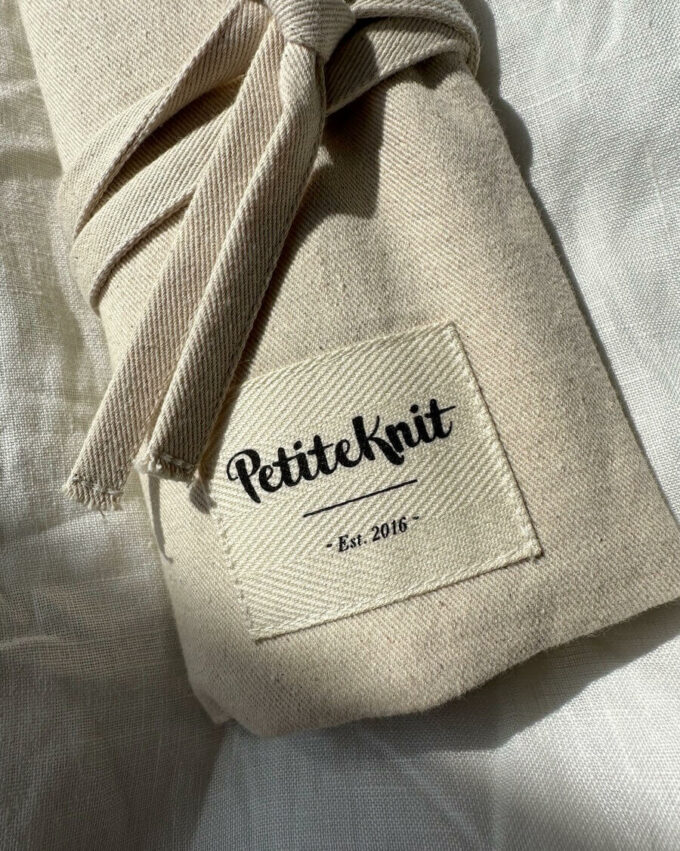 Petiteknit I Knitter`s Needle Case für Nadelspiele