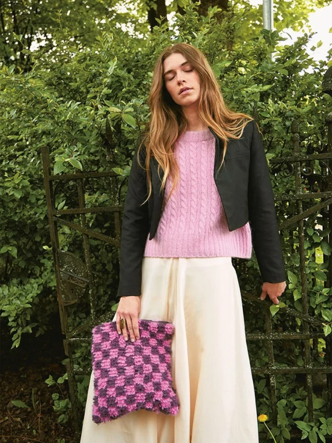 Sandnes Garn I 2311/1a Emy Clutch Chess