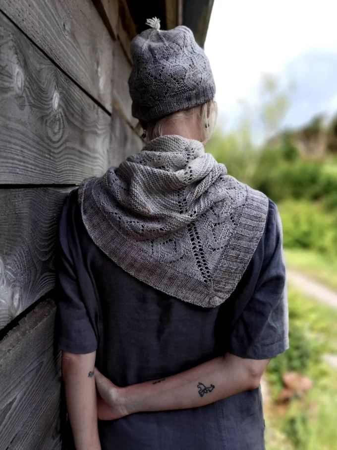 LITLG I ISSUE 7 Into the Hills Cabin Living