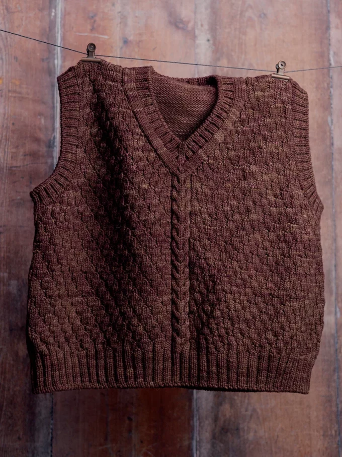 LITLG I ISSUE 7 Into the Hills Cabin Living