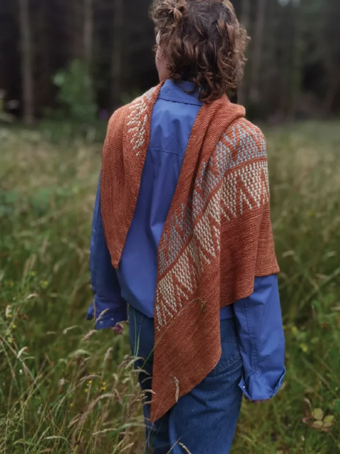 LITLG I ISSUE 7 Into the Hills Cabin Living