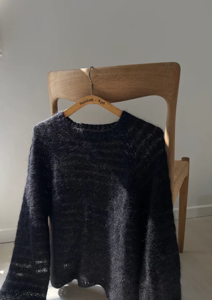 Aegyoknit I Sook Moon Sweater