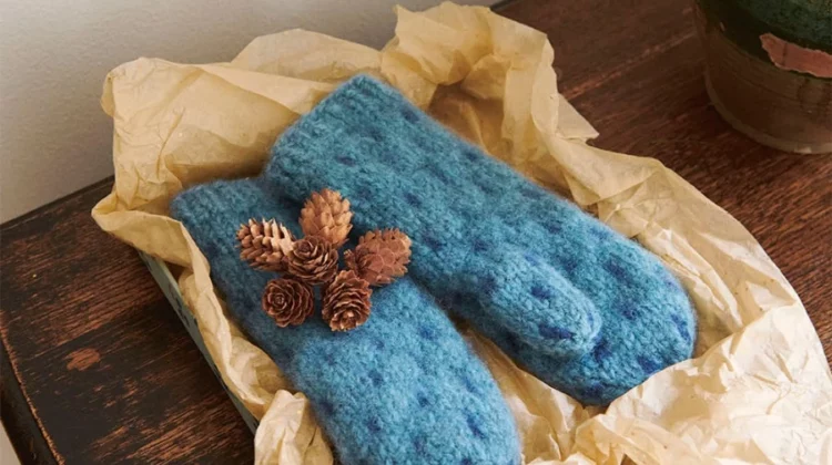 Geschenke mit Herz: Zeit für Stelbstgestricktes