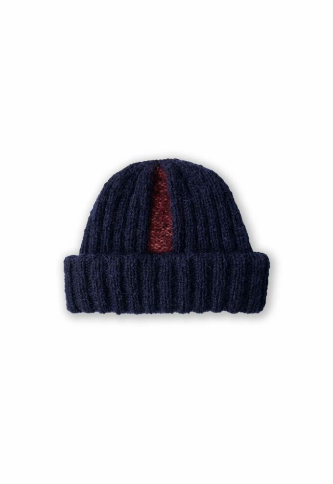 Isager I A Knitting Life - out into the world