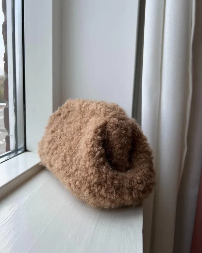 PetiteKnit I Teddy Clutch