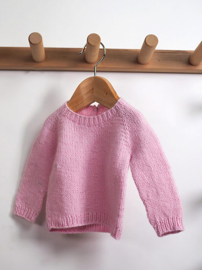 Regina Moessmer I LITTLE Raglan Basics