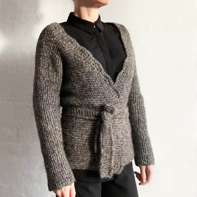 Odd Row I Scalloped Cardigan