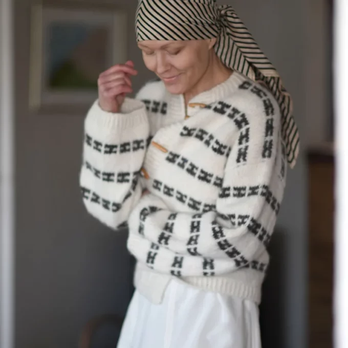 Anne Ventzel I Karla Cardigan