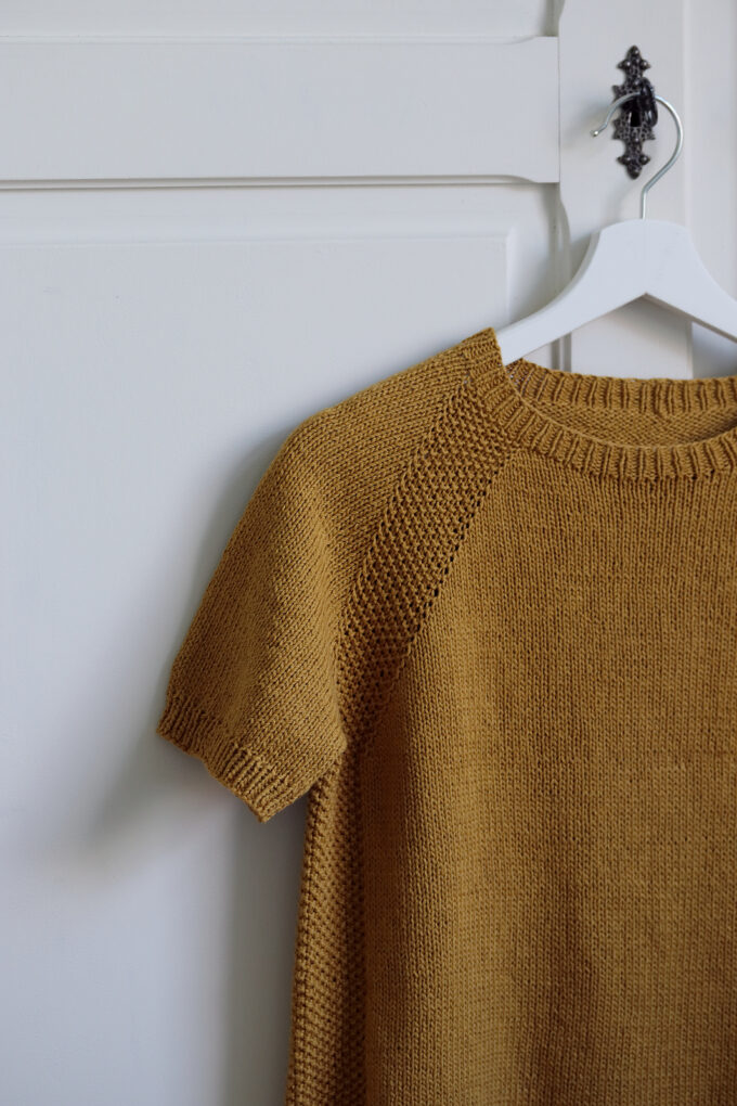 Evgeniya Dupliy I SONNENSTUNDEN Tee