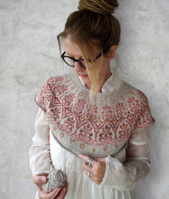 Elenor Mortensen I Art Nouveau Sweater