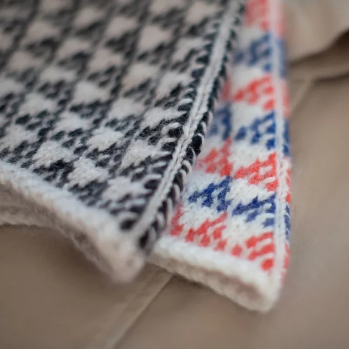 Anne Ventzel I Spotty Neck Warmer