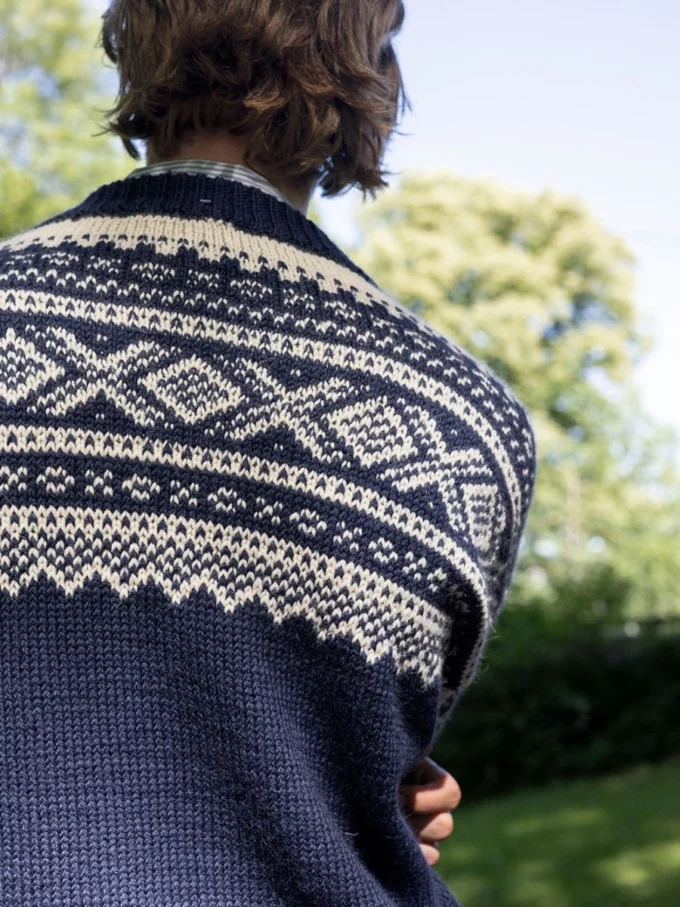 Sandnes Garn I  Marius Herrengenser 2410-03