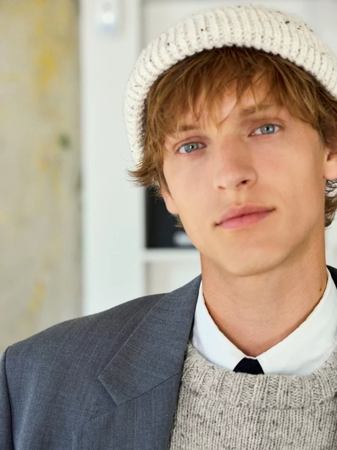 Sandnes Garn I  Brandan Sweater Man 2412-08