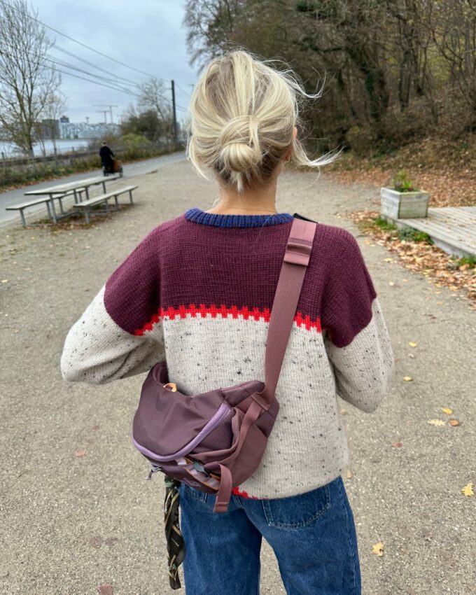 PetiteKnit I Cross Sweater