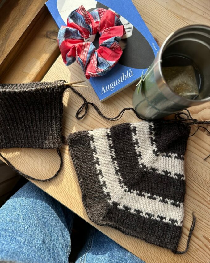 PetiteKnit I Key Sweater