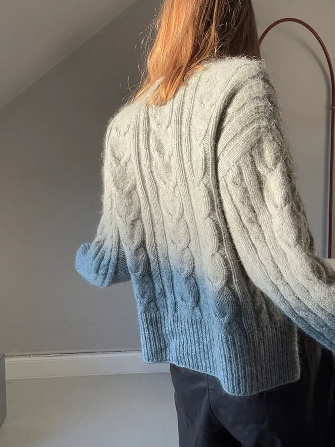 Otherloops I Tulip Loop V Neck