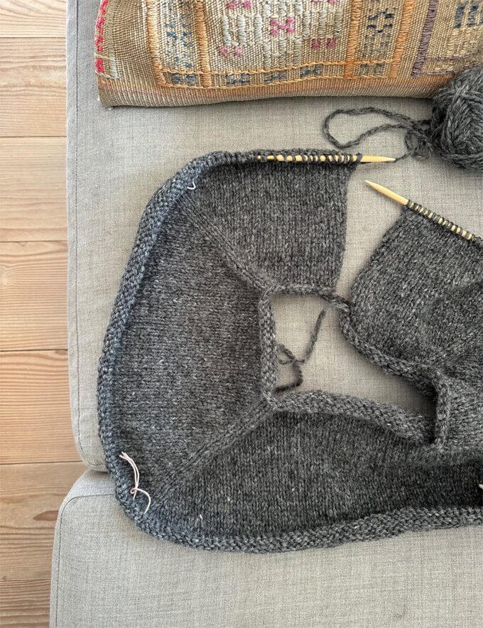 Le Knit I Foundation Sweater