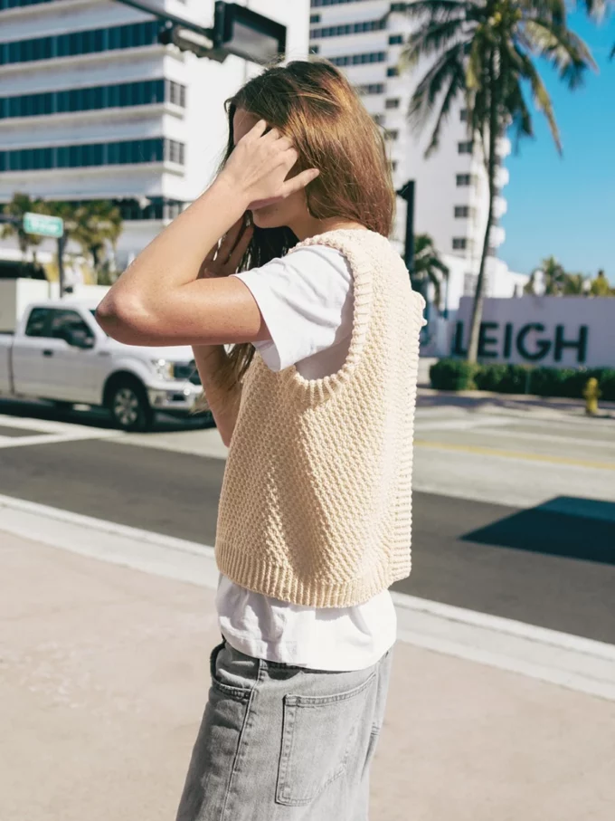 Sandnes Garn I  Rose Top (2504-01)