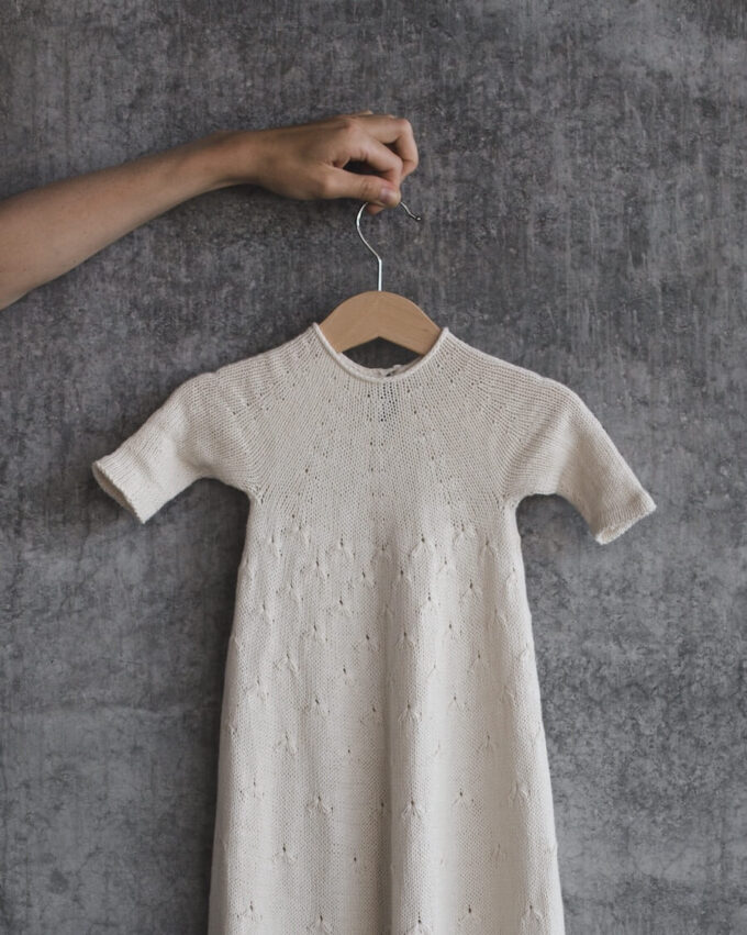 PetiteKnit I Ellens Taufkleid
