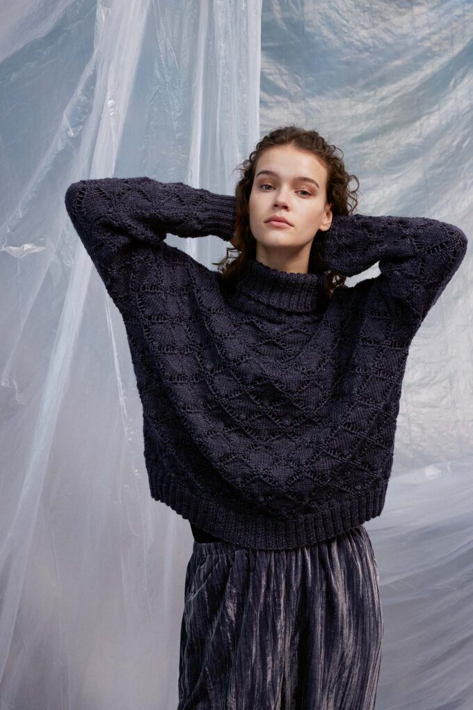 Lang Yarns I Pullover Velma