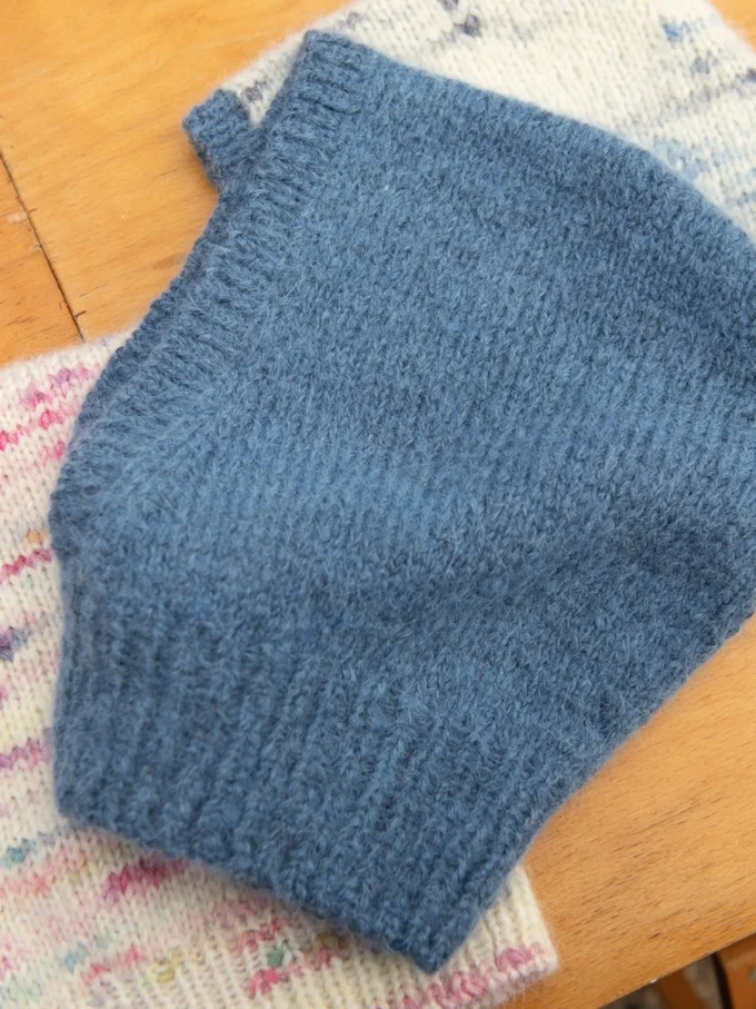 Sandnes Garn I Hugsy Hood Junior 2506-3b