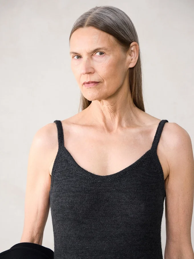 Sandnes Garn I Emerson Dress 2507- 2b