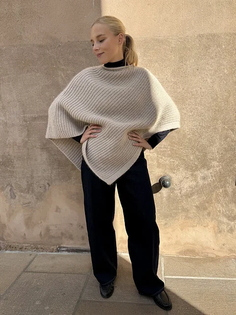 NORgardknitters I My Flow Poncho