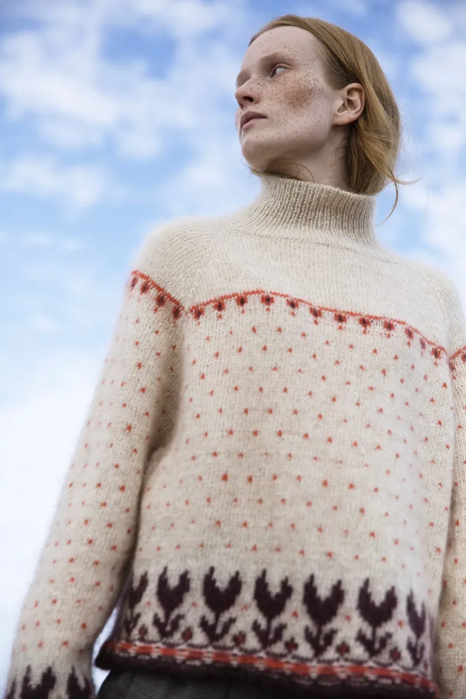 Otherloops I Flower Loop Sweater