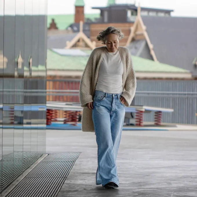 Anne Ventzel I Honey Cocoon