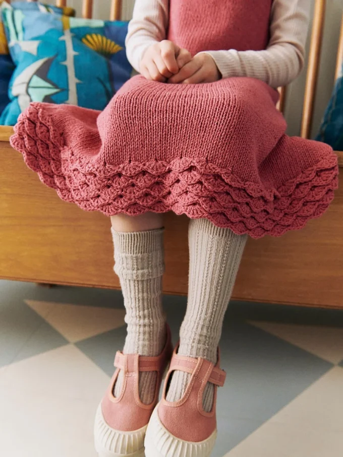 Sandnes Garn I Roselyn Dress Junior (2603-1)