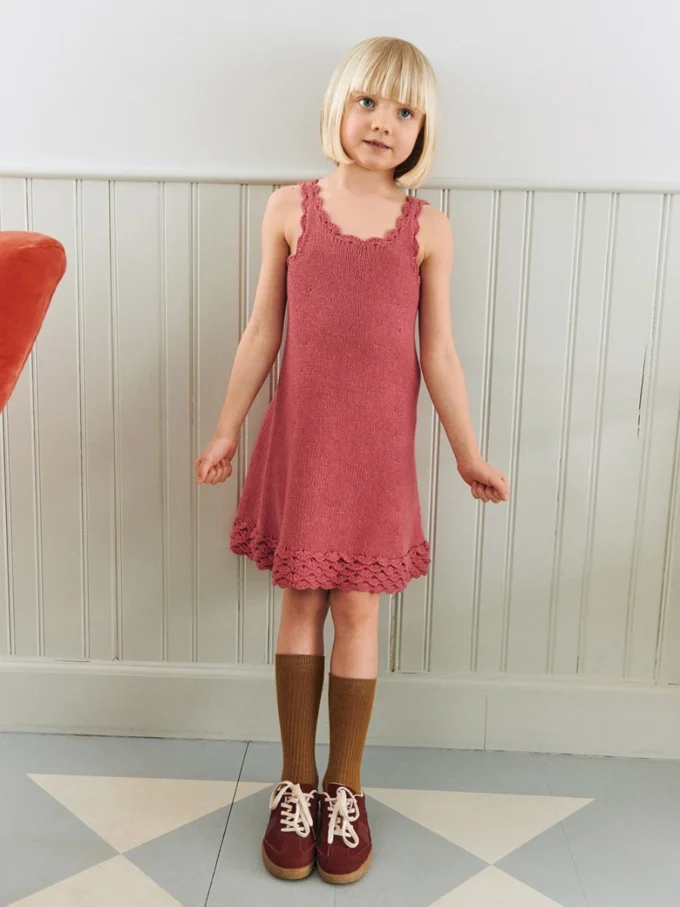 Sandnes Garn I Roselyn Dress Junior (2603-1)
