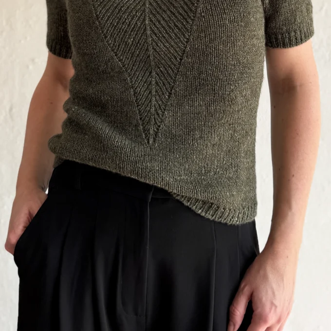 Odd Row I Arrow Tee