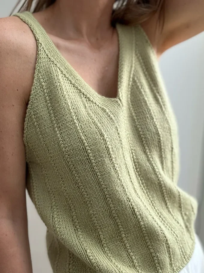 Otherloops I FLOW LOOP TOP