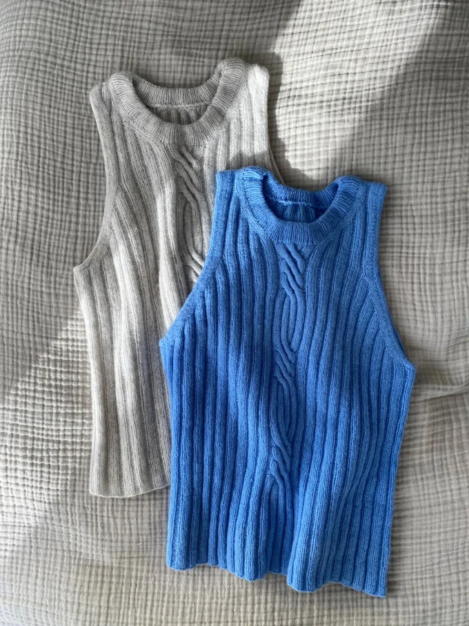Otherloops I Twist Loop Top