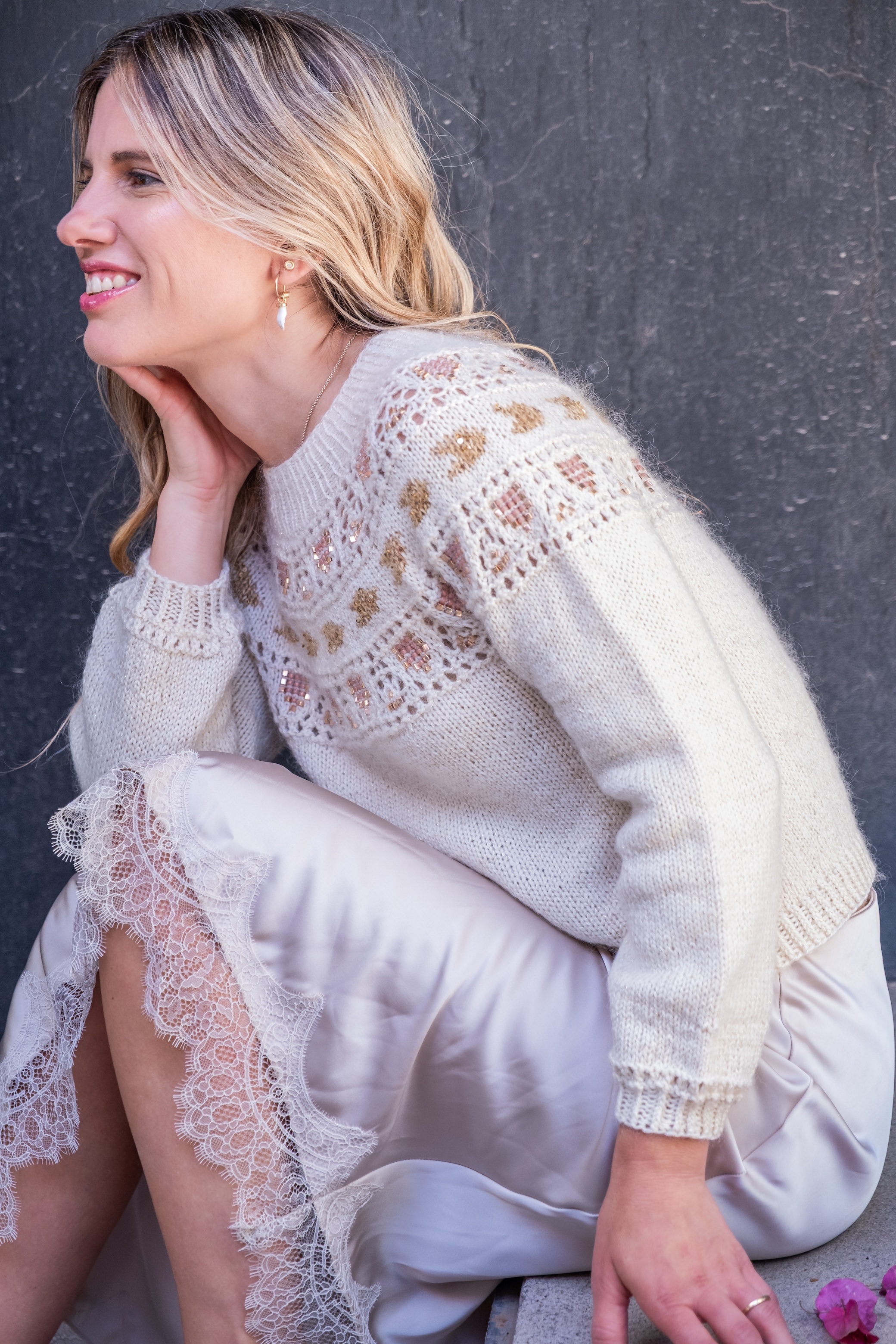 Laine Magazine I Shine! Knitting with Beads **VORBESTELLUNG** – Bild 3