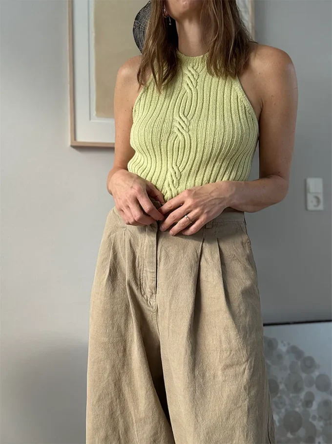 Otherloops I Twist Loop Top