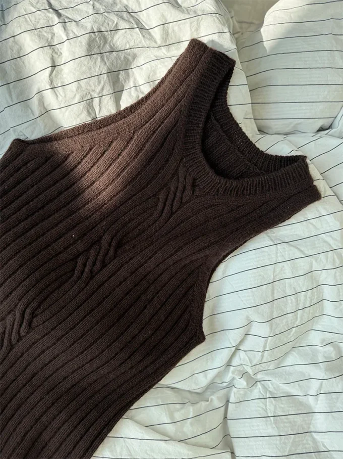 Otherloops I Twist Loop Top